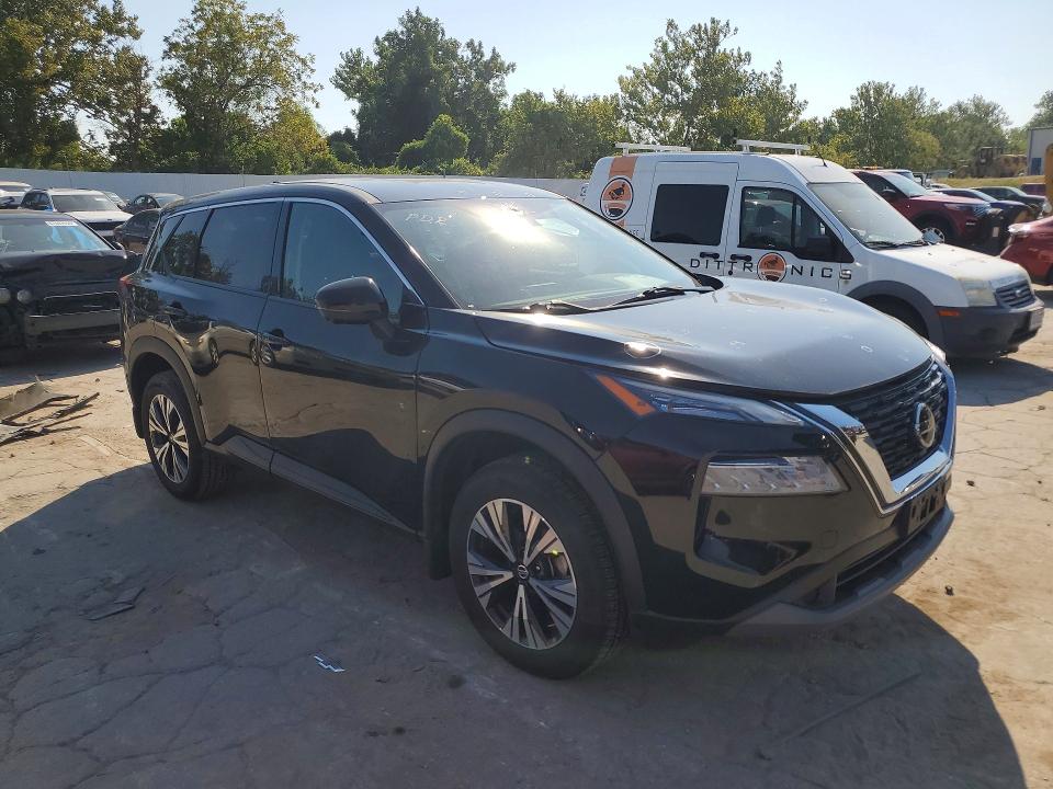 2021 Nissan Rogue მანქანა იყიდება აუქციონზე, vin: 5N1AT3BB3MC830810, აუქციონის ნომერი: 67086666