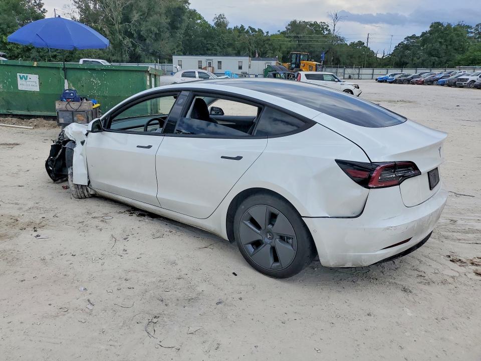 64302206 :رقم المزاد ، 5YJ3E1EA9MF027422 vin ، 2021 Tesla Model 3 مزاد بيع