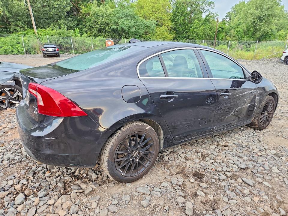 Продажа на аукционе авто 2011 Volvo S60, vin: YV1902FH2B2016248, номер лота: 63916006