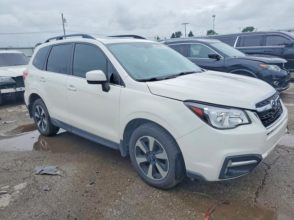 2017 Subaru Forester მანქანა იყიდება აუქციონზე, vin: JF2SJAJC1HH517679, აუქციონის ნომერი: 64555526