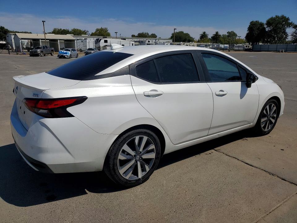 64641546 :رقم المزاد ، 3N1CN8FV9LL842037 vin ، 2020 Nissan Versa مزاد بيع