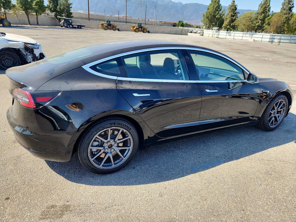 Продажа на аукционе авто 2019 Tesla Model 3, vin: 5YJ3E1EA3KF399075, номер лота: 64415636