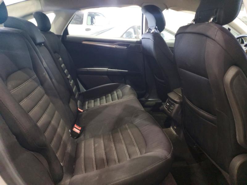 63341756 :رقم المزاد ، 1FA6P0H76F5111967 vin ، 2015 Ford Fusion مزاد بيع