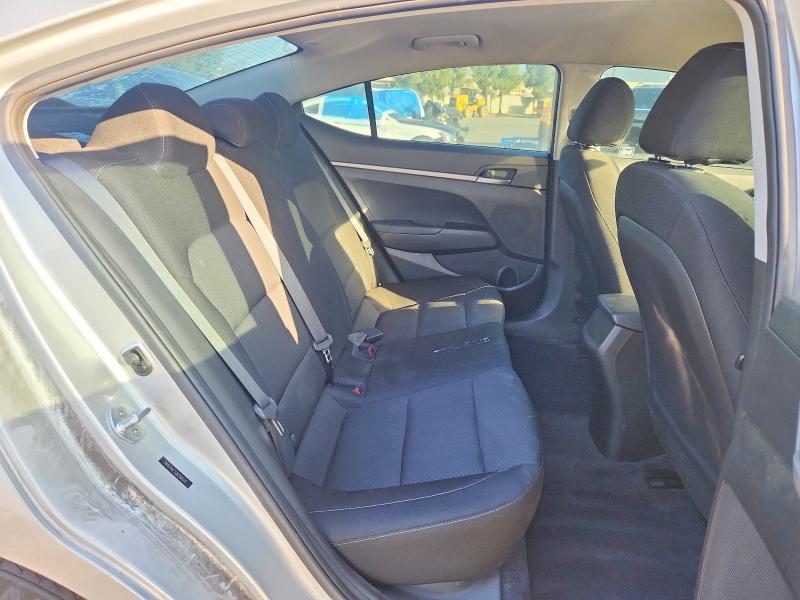 63902606 :رقم المزاد ، 5NPD74LF3JH350022 vin ، 2018 Hyundai Elantra مزاد بيع