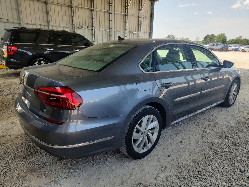 Aukcja sprzedaży 2018 Volkswagen Passat, vin: 1VWBA7A31JC049888, numer aukcji: 64980386