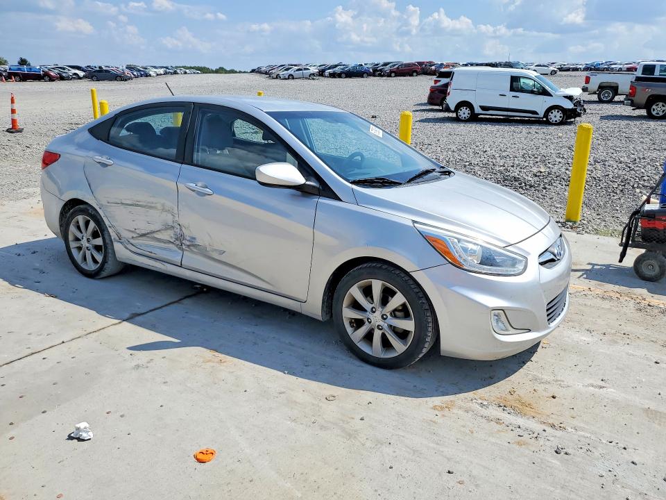 2014 Hyundai Accent მანქანა იყიდება აუქციონზე, vin: KMHCU4AE6EU767706, აუქციონის ნომერი: 67090076