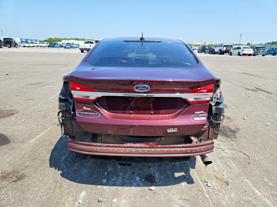 64381056 :رقم المزاد ، 3FA6P0HD6HR303704 vin ، 2017 Ford Fusion مزاد بيع