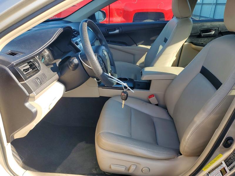 64890736 :رقم المزاد ، 4T4BF1FK2ER361561 vin ، 2014 Toyota Camry مزاد بيع
