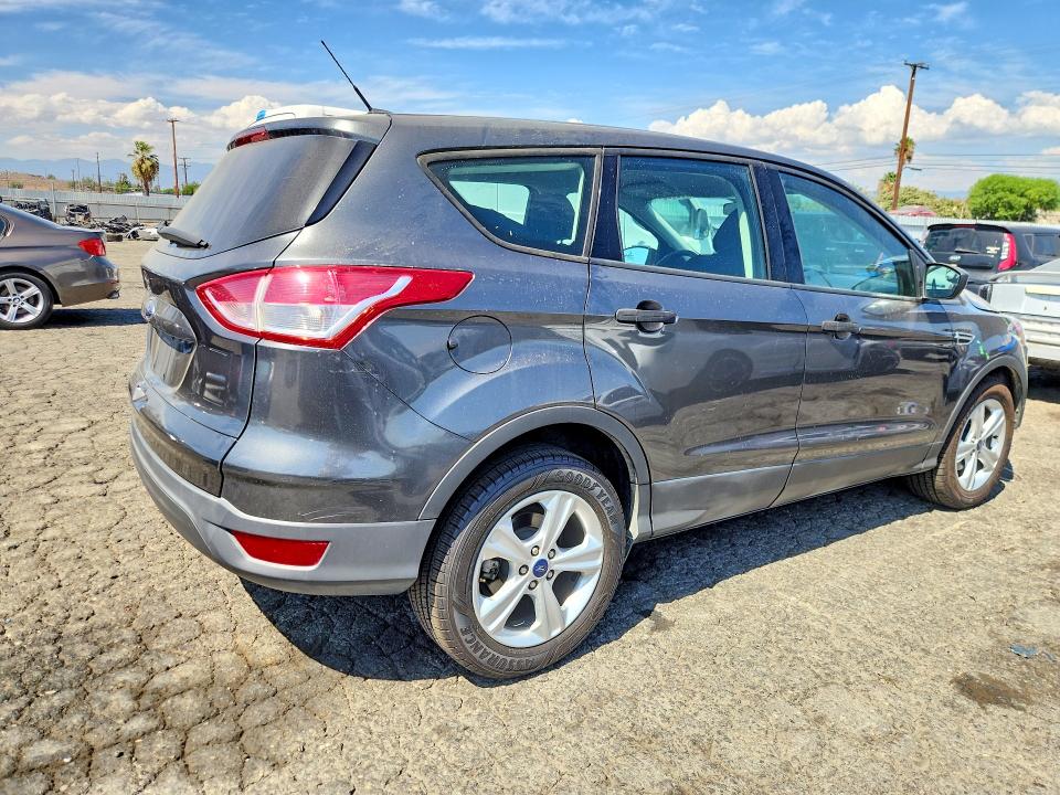2016 Ford Escape მანქანა იყიდება აუქციონზე, vin: 1FMCU0F73GUB83141, აუქციონის ნომერი: 66053886