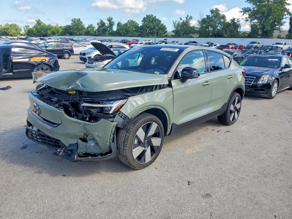 64910996 :رقم المزاد ، YV4ED3GM1P2058232 vin ، 2023 Volvo C40 مزاد بيع