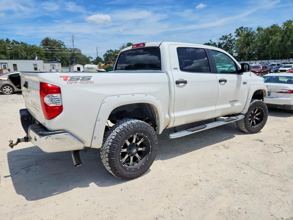 63467266 :رقم المزاد ، 5TFDW5F16GX560331 vin ، 2016 Toyota Tundra مزاد بيع