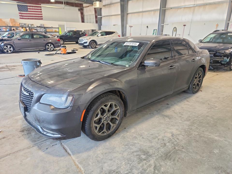 Auction sale of the 2016 Chrysler 300, vin: 2C3CCAGG1GH136385, lot number: 63187916