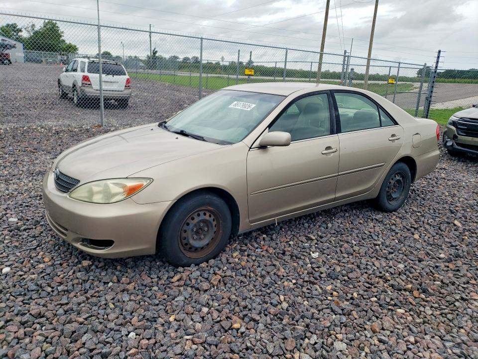 2004 Toyota Camry მანქანა იყიდება აუქციონზე, vin: JTDBE32KX40261913, აუქციონის ნომერი: 65179926