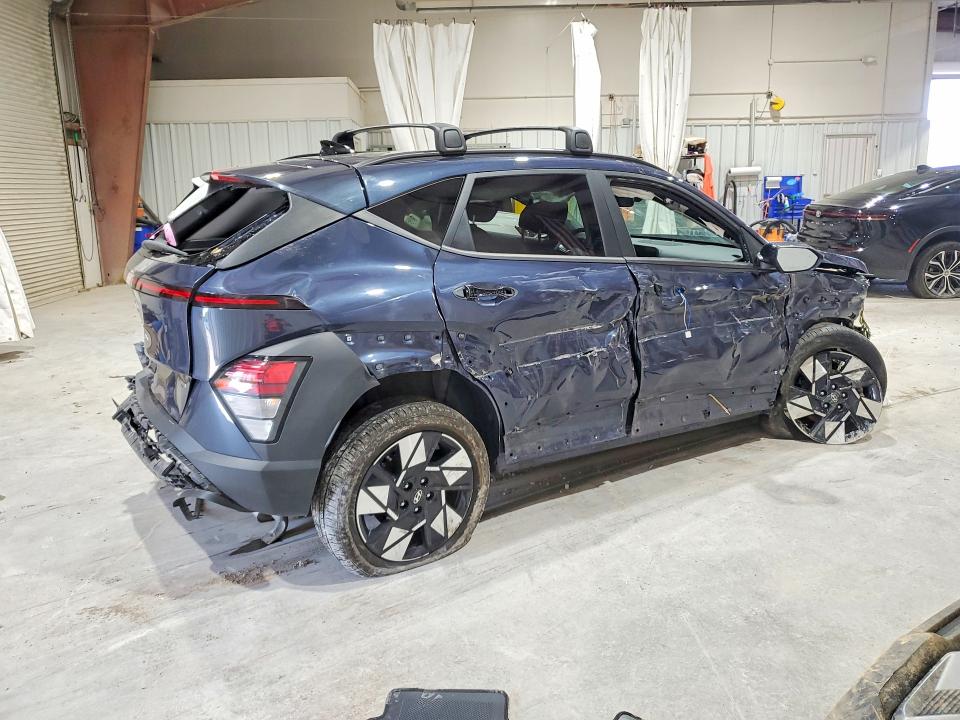 2024 Hyundai Kona მანქანა იყიდება აუქციონზე, vin: KM8HBCAB1RU137187, აუქციონის ნომერი: 65017666