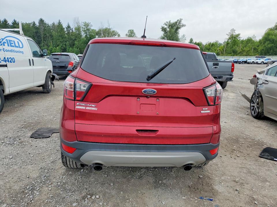 65840916 :رقم المزاد ، 1FMCU0GDXHUD57082 vin ، 2017 Ford Escape مزاد بيع