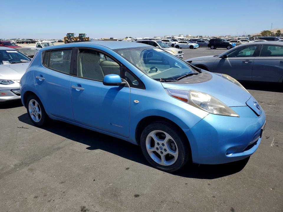 62871756 :رقم المزاد ، JN1AZ0CP2BT002016 vin ، 2011 Nissan Leaf مزاد بيع