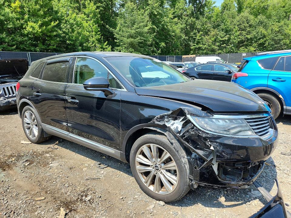 Продажа на аукционе авто 2016 Lincoln Mkx, vin: 2LMTJ8LP2GBL67492, номер лота: 64970876