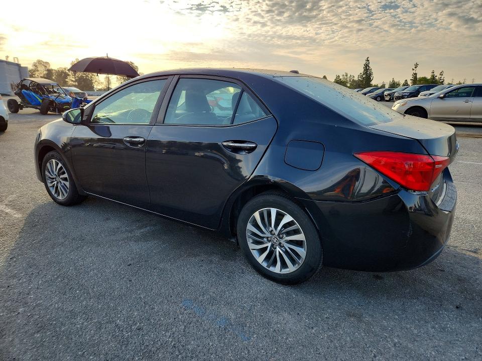Продаж на аукціоні авто 2018 Toyota Corolla, vin: 5YFBURHE1JP816319, номер лоту: 64493706