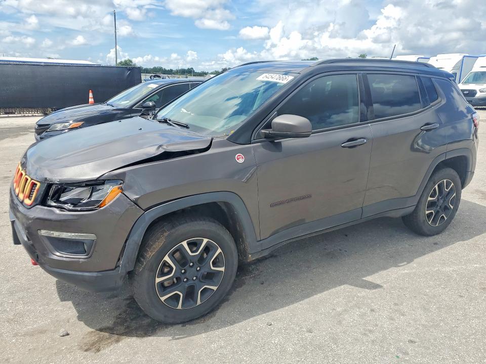 64547666 :رقم المزاد ، 3C5NJDDB7KT799268 vin ، 2019 Jeep Compass مزاد بيع