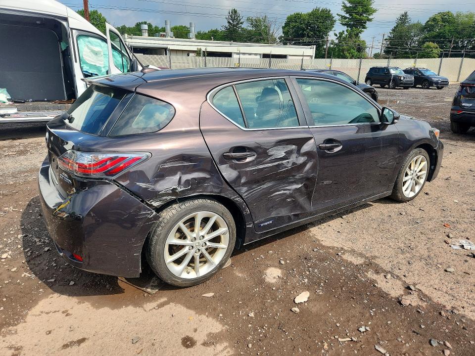 63863286 :رقم المزاد ، JTHKD5BH8D2153800 vin ، 2013 Lexus Ct مزاد بيع