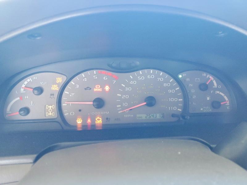 2004 Toyota Sequoia მანქანა იყიდება აუქციონზე, vin: 5TDBT48A74S229587, აუქციონის ნომერი: 64037836