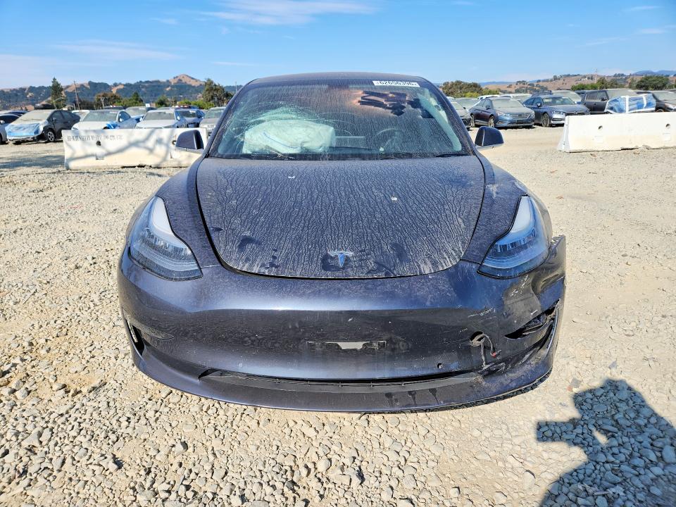 Продаж на аукціоні авто 2018 Tesla Model 3, vin: 5YJ3E1EB9JF185070, номер лоту: 62656396