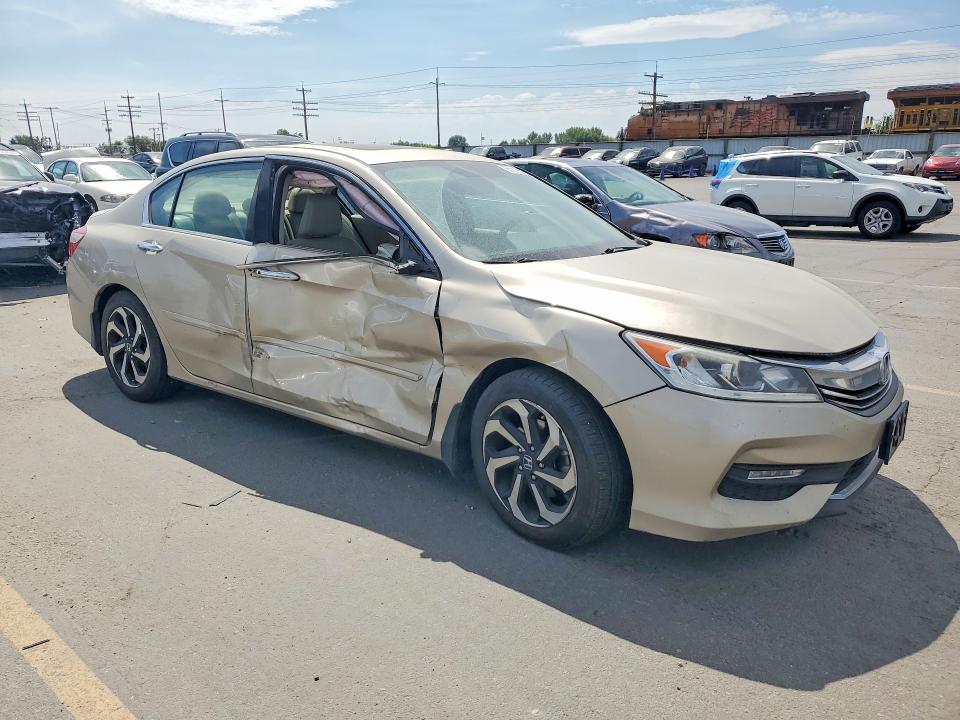 2016 Honda Accord მანქანა იყიდება აუქციონზე, vin: 1HGCR3F88GA031200, აუქციონის ნომერი: 65511056