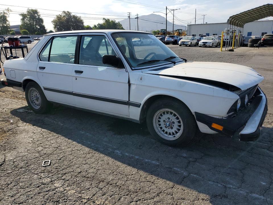 64612346 :رقم المزاد ، WBADK8300E9209129 vin ، 1984 Bmw 528 مزاد بيع