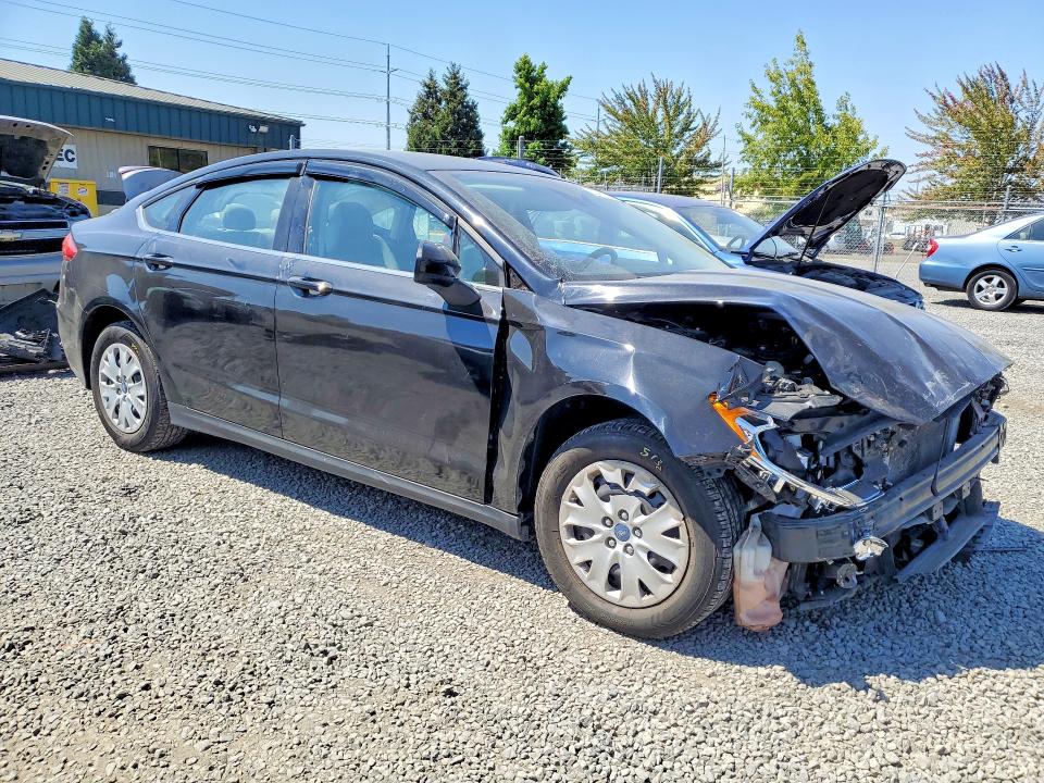 63437096 :رقم المزاد ، 3FA6P0G75LR127684 vin ، 2020 Ford Fusion مزاد بيع