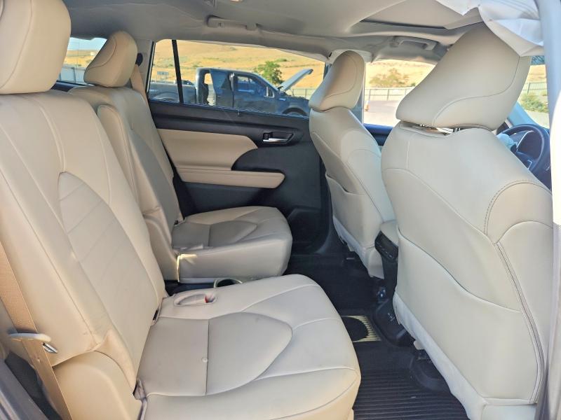 Продажа на аукционе авто 2025 Toyota Highlander Hybrid, vin: 5TDKBRCH5SS656381, номер лота: 64303546