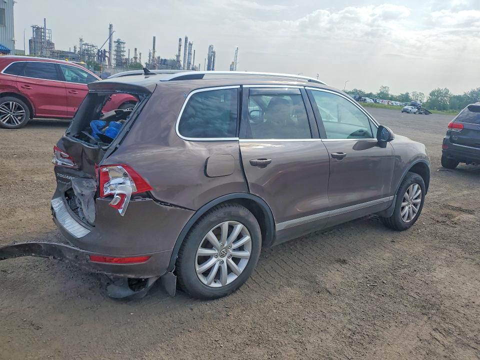 Aukcja sprzedaży 2011 Volkswagen Touareg, vin: WVGFK9BP8BD005182, numer aukcji: 62395486