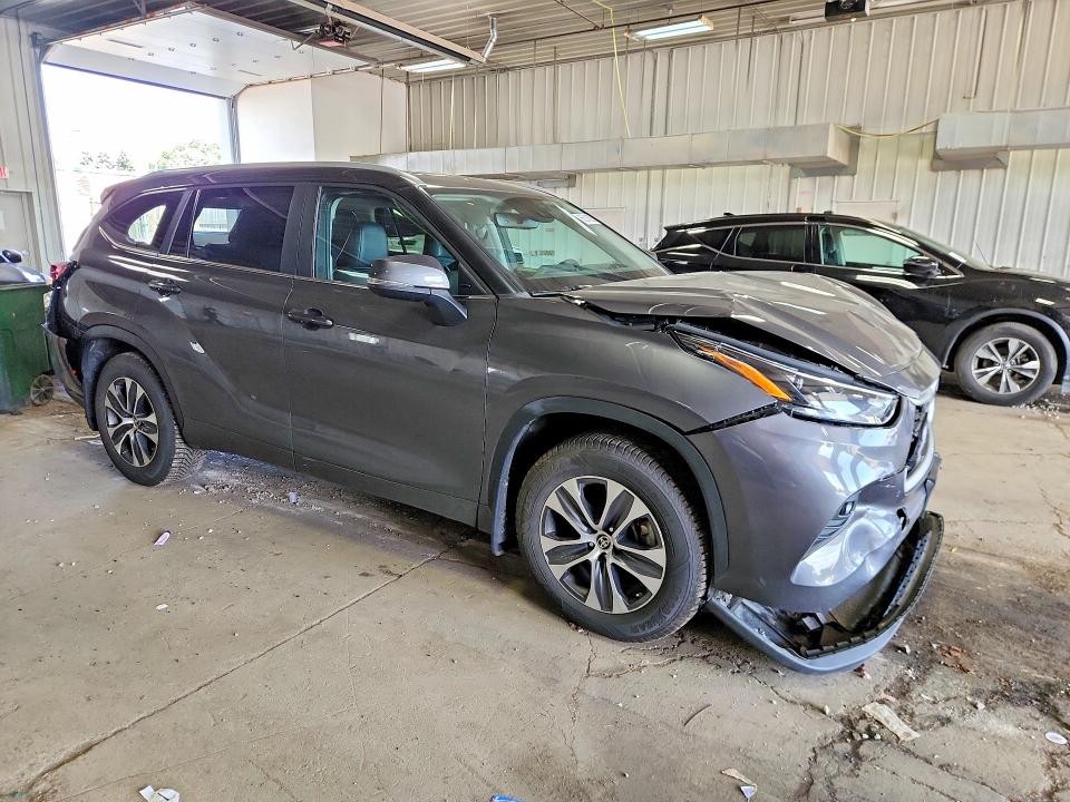 66214526 :رقم المزاد ، 5TDKDRBH6PS508145 vin ، 2023 Toyota Highlander مزاد بيع
