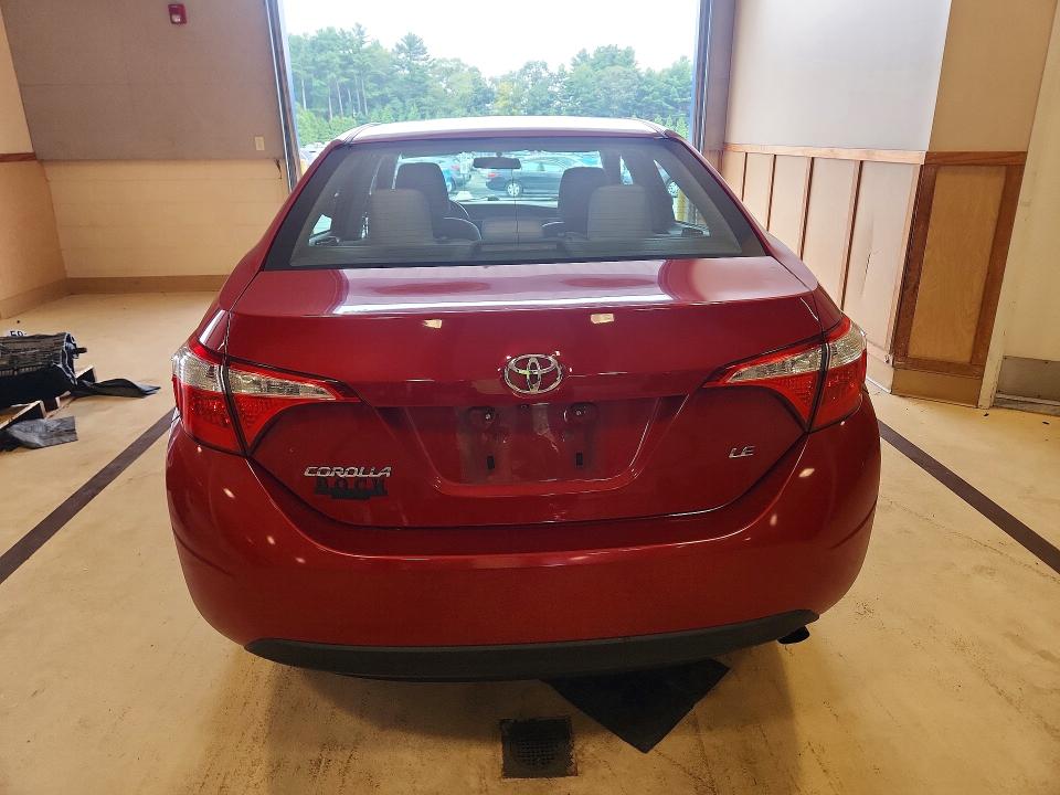65265146 :رقم المزاد ، 2T1BURHE3FC407388 vin ، 2015 Toyota Corolla مزاد بيع