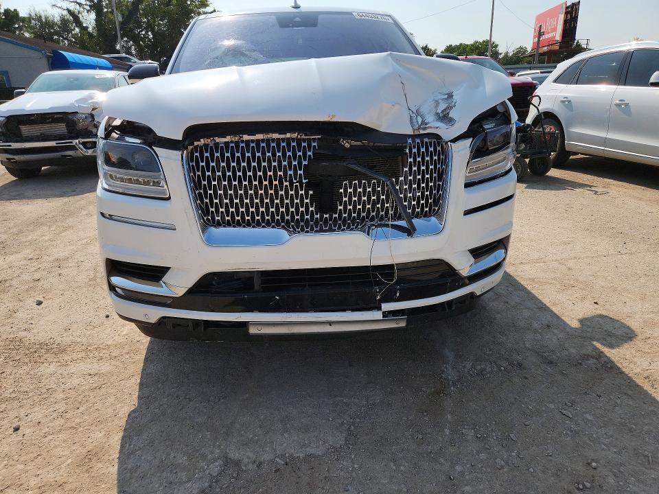64453276 :رقم المزاد ، 5LMJJ3LT2LEL17612 vin ، 2020 Lincoln Navigator مزاد بيع