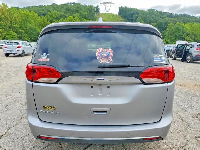 Продаж на аукціоні авто 2020 Chrysler Pacifica, vin: 2C4RC1EG4LR203493, номер лоту: 64217386
