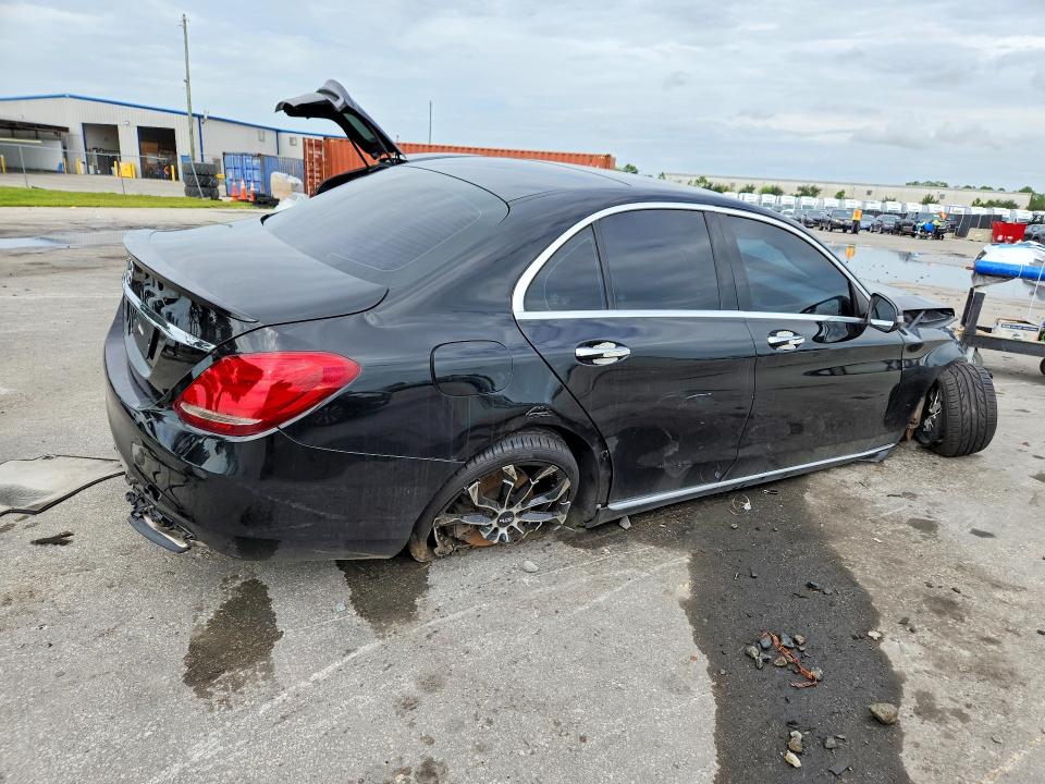 63878246 :رقم المزاد ، 55SWF4JB0GU101453 vin ، 2016 Mercedes-benz C مزاد بيع