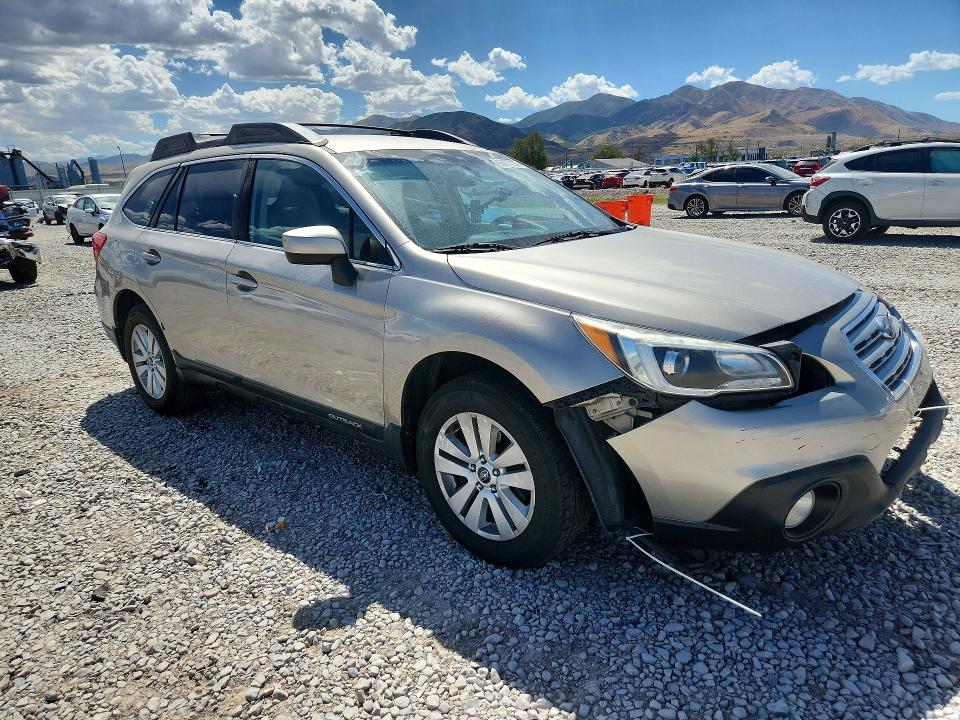 2015 Subaru Outback მანქანა იყიდება აუქციონზე, vin: 4S4BSACC3F3267585, აუქციონის ნომერი: 65877056