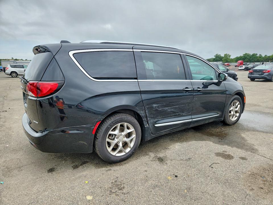 63183876 :رقم المزاد ، 2C4RC1GGXHR614059 vin ، 2017 Chrysler Pacifica مزاد بيع