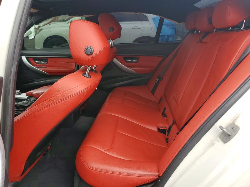 64683426 :رقم المزاد ، WBA3B3G55FNT18442 vin ، 2015 Bmw 328 مزاد بيع