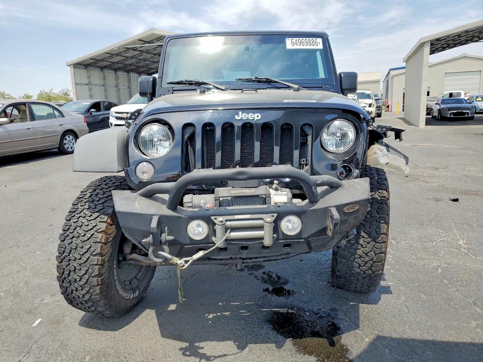 2015 Jeep Wrangler Unlimited მანქანა იყიდება აუქციონზე, vin: 1C4BJWDG7FL596778, აუქციონის ნომერი: 64969886