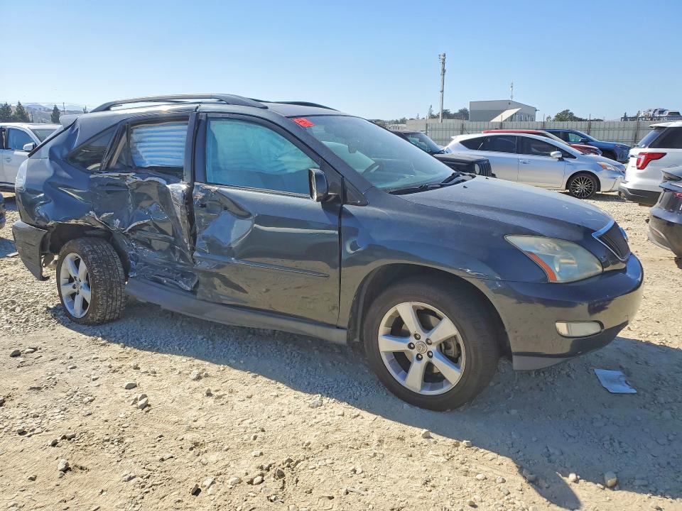 63943176 :رقم المزاد ، 2T2GA31U05C031269 vin ، 2005 Lexus Rx مزاد بيع