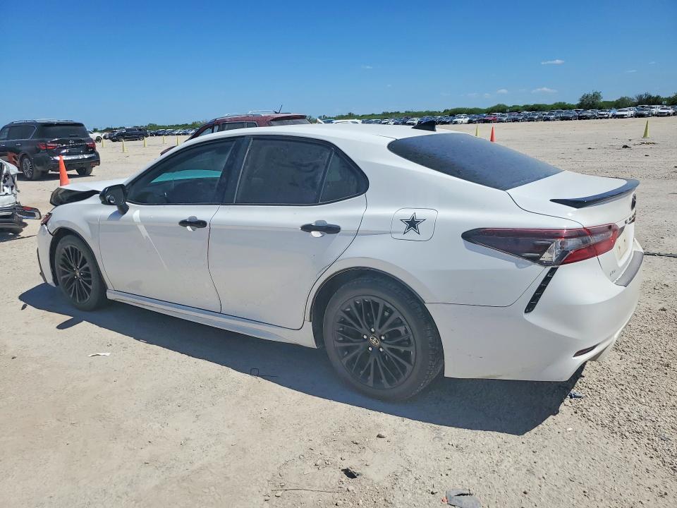 65544806 :رقم المزاد ، 4T1G11AK4MU425250 vin ، 2021 Toyota Camry مزاد بيع