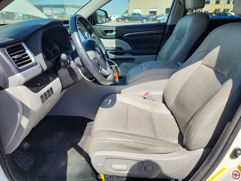 65471556 :رقم المزاد ، 5TDYKRFH6FS065746 vin ، 2015 Toyota Highlander مزاد بيع