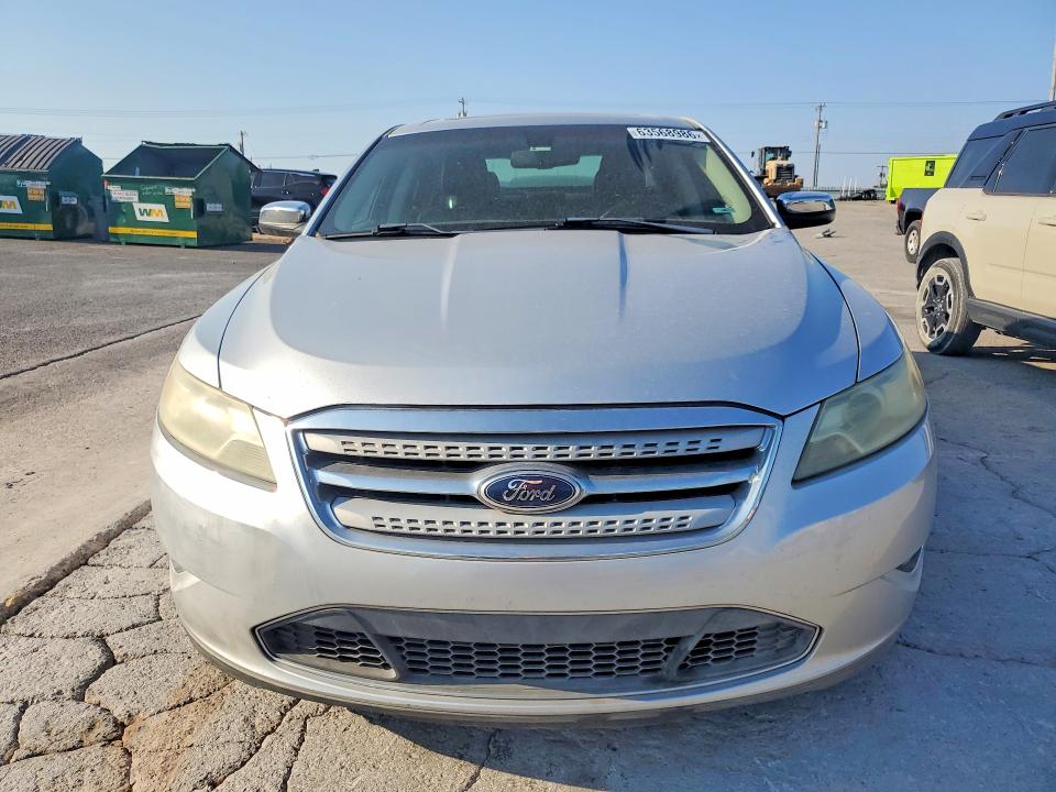 2011 Ford Taurus მანქანა იყიდება აუქციონზე, vin: 1FAHP2FWXBG121897, აუქციონის ნომერი: 63568986