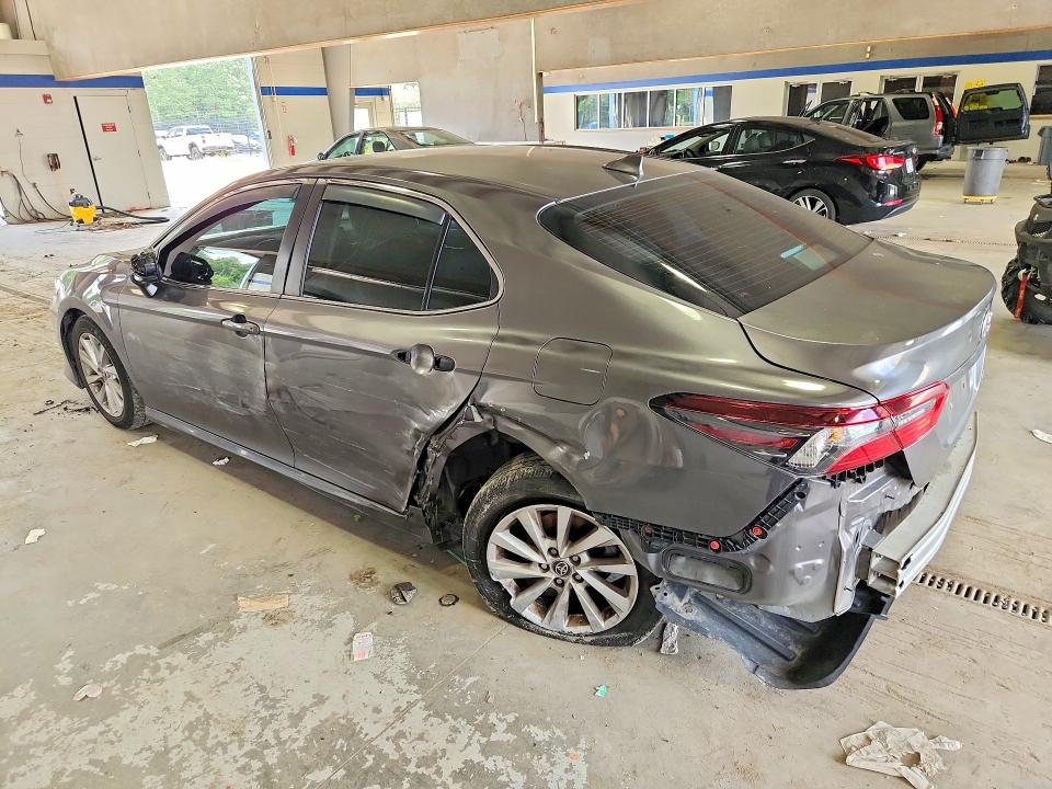 64250156 :رقم المزاد ، 4T1C11AK8PU090626 vin ، 2023 Toyota Camry مزاد بيع