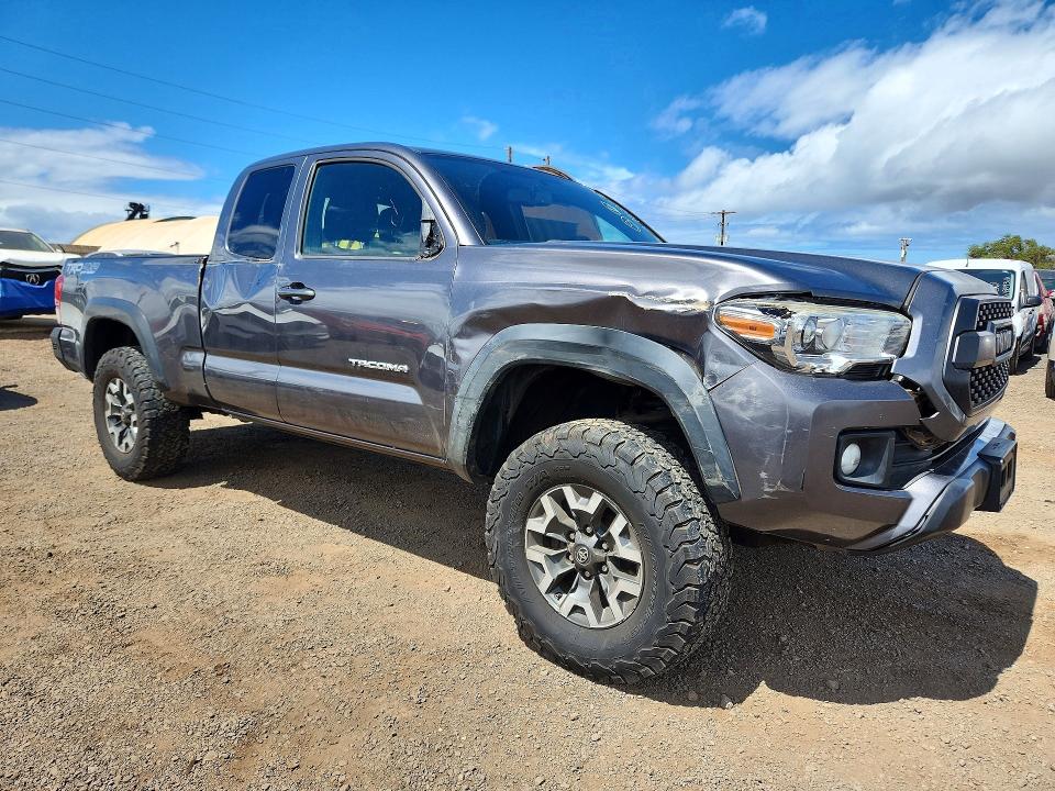 Aukcja sprzedaży 2017 Toyota Tacoma, vin: 5TFSZ5AN8HX082326, numer aukcji: 63762256
