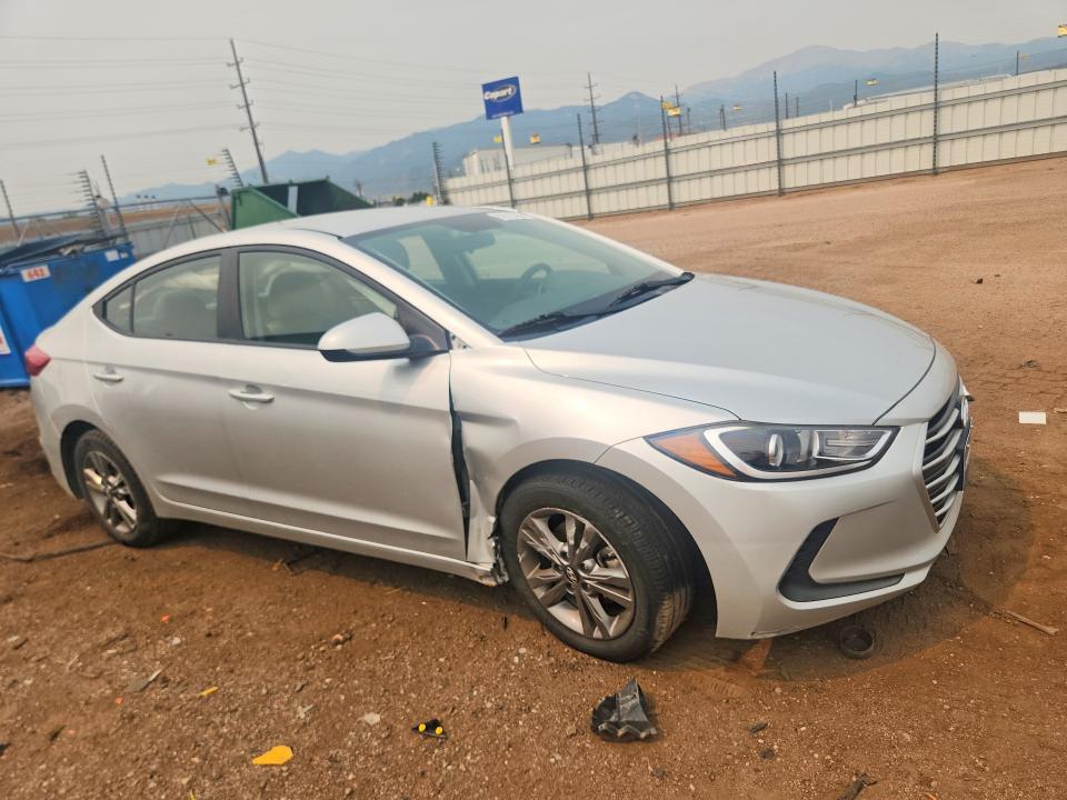 2017 Hyundai Elantra მანქანა იყიდება აუქციონზე, vin: 5NPD84LF1HH001688, აუქციონის ნომერი: 62615266