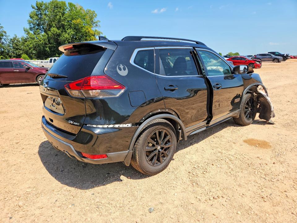 2017 Nissan Rogue მანქანა იყიდება აუქციონზე, vin: 5N1AT2MV3HC766484, აუქციონის ნომერი: 65797216