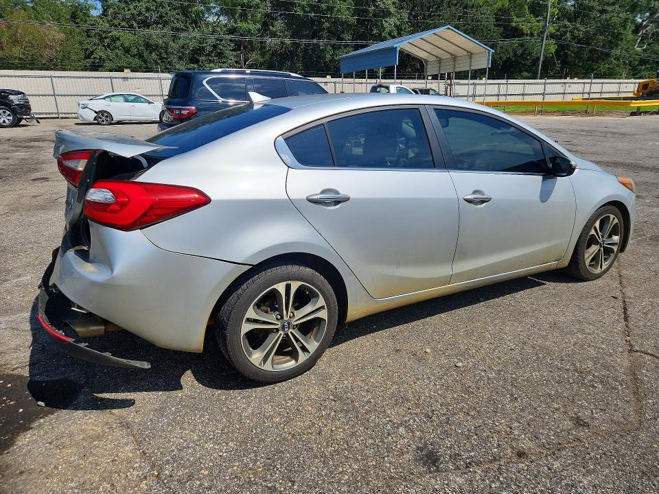 65986256 :رقم المزاد ، KNAFZ4A81F5380115 vin ، 2015 Kia Forte مزاد بيع