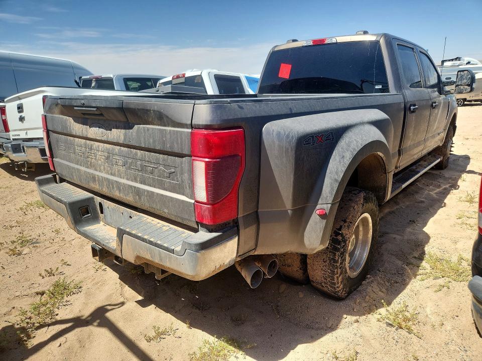 63365596 :رقم المزاد ، 1FT8W3DT5NEG27259 vin ، 2022 Ford F350 مزاد بيع